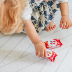 #父の日 に #スマイルビスコ つくってみました！一箱で2デザイン、とっても簡単に作れました✨娘は自分のビスコよりぷーすけビスコが気になるみたい🐶パパのために作ったけど&hellip;のInstagram画像