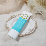 ☀️親子で紫外線対策！【mitete UVアロマミルク】SPF34　 PA+++紫外線吸収材不使用、7つの無添加、子供も使える優しい日焼け止め☀️顔にも体にも使えるよ◎&hellip;のInstagram画像