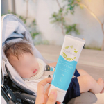 ベビー日焼け止め𓂃🌞⛱𓈒𓂂𓏸⁡⁡⁡＼*. 𝚖𝚒𝚝𝚎𝚝𝚎 𝚄𝚅アロマミルク 𝟾𝟶𝚐 .*／⁡⁡生後𝟷ヶ月から大人まで使える日焼け止め🔆女性𝟷𝟶𝟶人の声から生まれた商品で、&hellip;のInstagram画像