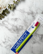 @curaproxjapan 様よりスイス生まれのオシャレな歯ブラシいただきました〜✨デザインも色味も可愛くてテンション上がる😍✨超極細毛が優しく磨けてでもしっかり落と&hellip;のInstagram画像