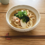 ＊最近は少しバタバタしてたから、久しぶりにゆっくりのんびり朝ごはん🦢🌿暑くなってきて冷たいもの選びがちだったから涼しい朝のうちに、ほっこりごはんを🍜お水がいらない、&hellip;のInstagram画像