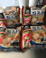 #PR #株式会社キンレイ #キンレイ #なべやき屋キンレイ #お水がいらない #塩元帥 #塩ラーメン #冷凍食品 #キンレイのある食卓 #冷凍ラーメン #キャンプ飯 #ベランピング #バーベキュー &hellip;のInstagram画像