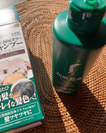 【白髪用】利尻カラーシャンプー毎日使ってきました。私は前髪の生え際にアホ毛っぽく白髪が点在するタイプ。ピンと立ったりして目立ってたんです。少しずつ目立たなくなってきて、&hellip;のInstagram画像
