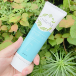 ▷▷▷▷@managaogao 女性100人の声から生まれた UVアロマミルク☘️ー　ー　ー　ー　ー日焼け止めの独特なニオイはまったくしなくて、むしろとっても良い香り☺️💕お肌に塗って&hellip;のInstagram画像