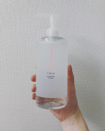 チャコット クレンジングウォーター✨️W洗顔不要のメイク落としで、洗顔、化粧水がこれ1本になった拭き取りクレンジングです😘ポンプタイプで使いやすく、お肌のつっぱり感も無くてしっとり🎶メイク&hellip;のInstagram画像