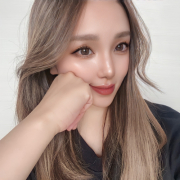 「顔写真」✨サプリメント特集✨【スクラブレス】と【ルブレン喉・口臭トローチ】で口腔＆インナーケア！！の投稿画像