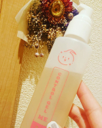 最近はお風呂上がりのルーティーンにこちらのコントロールジェル ME を追加!抑毛効果があるジェルで人より多毛なわたしには夏の必需品😀最近は小学生の娘も毛を気にしていて、でも肌が弱いので脱毛&hellip;のInstagram画像