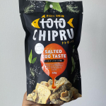 魚の皮チップス🐟これは美味い🍺酒のつまみになるやつサクッとした食感、ピリッとた辛さ、ちょうどいい塩っけ！詳しい説明は3枚目の画像にあるよ！あ、これだけは言っておくと、魚の皮&hellip;のInstagram画像