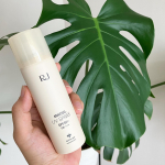 RJミネラルUVスプレー山田養蜂場の展開するスキンケアブランドのUVスプレーをお試しさせていただきました！６月１３日に発売されたこちら、顔、体だけでなく髪の日焼け止め対策が手軽&hellip;のInstagram画像