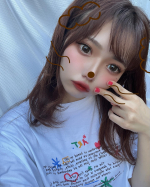 .爪割れまくって伸びないからセルフネイル😹.てかTwitterでバズってて気になってた#サンソリット #スキンピールバー 🖤洗い上がりの肌が、ピーリング効果でツルツルになるの❕使用後は&hellip;のInstagram画像