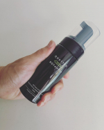 ＊主人が使っている洗顔✨【クワトロボタニコ ボタニカル フェイスウォッシュ＆シェービングフォーム】✨..植物由来の発酵泡の洗顔😳..男性の方が気になる事が多い、テカ&hellip;のInstagram画像