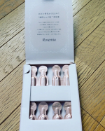 ✨お風呂あがりの顔のパキパキ感も無くなった💆&zwj;♀️✨シワやシミ、毛穴など肌の悩みを改善してくれる🥰✨@kokuryudo_cosme #瞬間シルク肌 #導入美容液 #ブースター&hellip;のInstagram画像