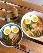 キンレイ お水がいらない 塩元帥 塩ラーメンこれ知ってますか？なんとお水が一切いらない、お鍋で温めるだけで完成するラーメン！！！🍜スープ、麺、具が一つになった３層構造で、袋から&hellip;のInstagram画像