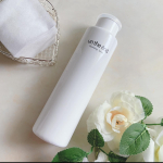 アンジエンドクレンジングセラム朝は顔を洗うためだけにシャワーを浴びています🥲ばしゃばしゃ濯ぐため服を濡らしてしまうから😂でも、朝って時間が経つのが早いからのんびりシャワー浴びてる時&hellip;のInstagram画像