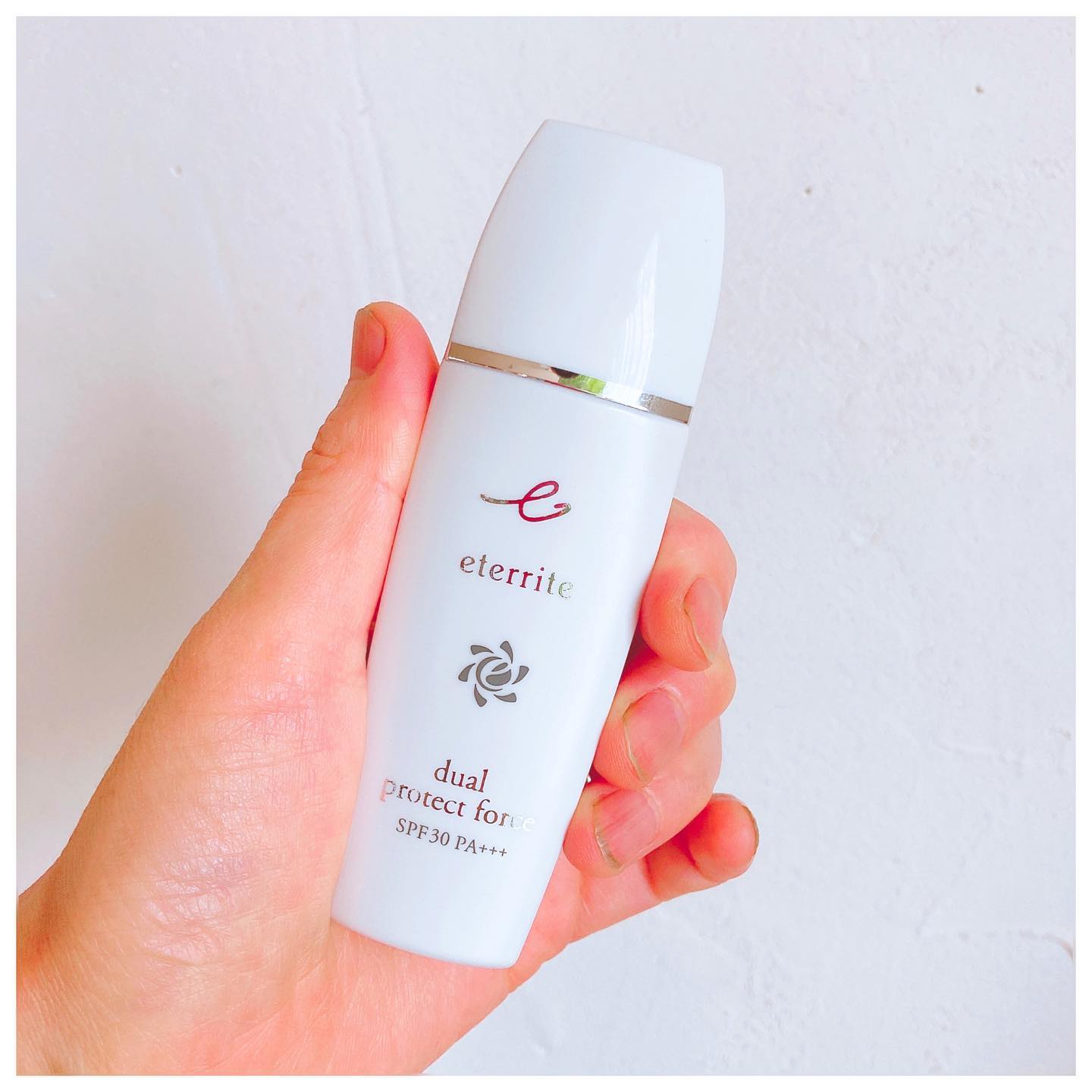 エタリテ デュアル プロテクトフォース50N 日焼け止め乳液 50ml 4点 エタリテ デュアル プロテクト フォース50N＜日やけ止め乳液＞顏