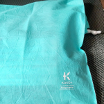 実家帰省のお供に便利なアイテム見つけました。抗菌 防カビ 消臭 抗ウイルス不織布Dew使用の巾着‼️サイズは縦43cm✖️横33cmと⁡⁡1泊分の着替えを入れるのに⁡⁡ジャスト&hellip;のInstagram画像