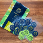 富士産業から出している【AROMA de mask】を愛用中🌿アロマの香りでほんと癒される🤗私はベルガモットの香り🌿他にもたくさん種類があります。天然アロマの香り1&hellip;のInstagram画像