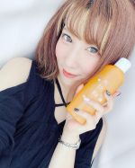 .94.7％以上、天然由来成分❤リンスいらずのノンシリコンシャンプー爽快柑🍊✨ツヤツヤになって、触り心地抜群～( ..&rsaquo;ᴗ&lsaquo;..)♬︎♡目に沁みにくいみたいで、&hellip;のInstagram画像