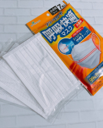 ・プリーツガード呼吸快適マスク⁡小さめサイズなので、顔にフィットしやすい嬉しいサイズです⁡よくある鼻元にワイヤーがあり、カーブに合わせれるノーズフィットだけでなく、なんと口元にもワイヤーが入&hellip;のInstagram画像