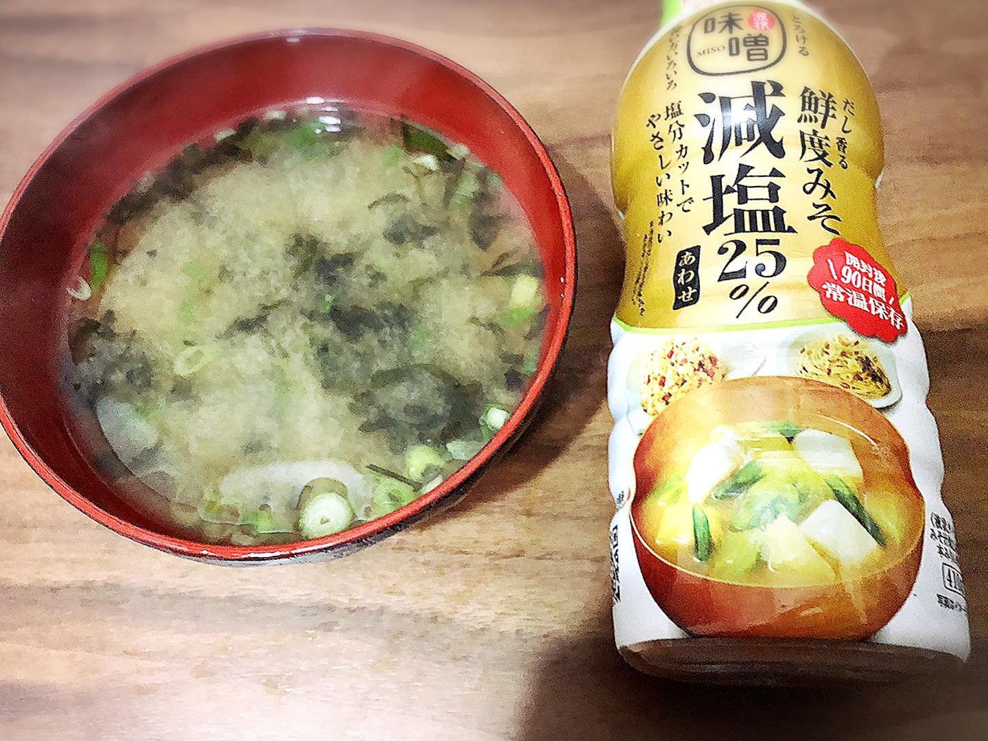 口コミ投稿：♪マルサンアイ様の『だし香る鮮度みそ 減塩あわせ 410g』ボトルタイプの液体味噌汁に…