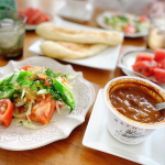 こんにちは☀️昨日はビックリするくらい悪るくなって薬飲んでも頭痛治らず、昼からずーっとベットの中で過ごしました。なんだったのかな？お薬変えてから、またサルコイドーシスの方が良くないみたいで、胸&hellip;のInstagram画像