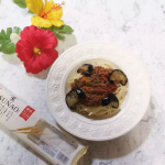 アイスであるSUNAO🙌🙌パスタになって登場ー💓💓「おいしく食べて健康な毎日を」願いをこめて作ってくれた『SUNAO もっちりパスタ』　ミニトマト🍅とピーマンとなすと玉ねぎをいただいた&hellip;のInstagram画像