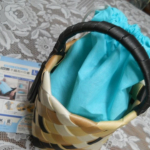 「Dew (R) 使用 不織布の巾着 L」菌や埃から衣類などを守る🎵軽くてやわらかい不織布は、衣類やバッグ・靴などを包むように収納でき、菌や埃から守る💛小物や衣類・バッグインバッグとして使用&hellip;のInstagram画像