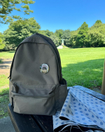 みんなのバッジで作ったバッジとマグネット❣️バッジ、また別のリュックにつけて公園までお出かけしたりしてます📛気分で付け替えたりしてるよ〜。マグネットは保育園からのお知らせを冷蔵庫に貼ってます。キ&hellip;のInstagram画像