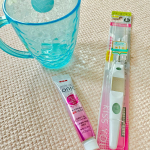 💋キスユー極細コンパクト本体とてもデザインがお洒落で、持った感じも手にフィットしやすくて、歯磨きがしやすいです。💋 アイオニックビューティジェルとても使いやすい歯磨き粉で、&hellip;のInstagram画像