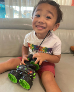 2022/09/03トイザらスのモニター商品が届いたのでテンション爆上がりで使わせて頂きました〜🌈💓🌈💓🌈💓絶賛ラジコンおおハマり中の心音。今回モニター商品で頂いたのは「ス&hellip;のInstagram画像