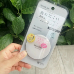 🐑🐑🤍⬜　🐑🐑🤍⬜崩れにくいフェイスパウダーモイストラボ ルースパウダーを使ってみました👏👏👏透明タイプでサラサラの使い心地✨化粧下地の上にこちらのパウダーを叩くとサラサラ、テカリ防止で&hellip;のInstagram画像