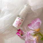 .深海ザメスクワランオイル『クリスタルビューティSQオイル』を使ってみました！⁡夏は冷房が効いているからか、皮向けまではしないけれど肌が乾燥しちゃいます💦乾燥が本格化してくる秋前にケアしたい&hellip;のInstagram画像