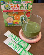 こともフルーツ青汁　2回目レビュー✨前回は牛乳と混ぜて飲んでみたけど、今回は表記通りのお水と混ぜて作ってみました！牛乳だとまろやかで甘みを感じるけど、お水だと牛乳より甘さ控えめな感じ。&hellip;のInstagram画像