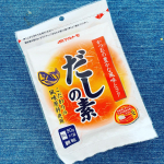 PR★マルトモ『だしの素』かつおの風味がしっかりしておりお湯にすぐ溶けるので、出汁を取るのが面倒な時や料理にちょっと使いたい時に重宝してます♪保管用にチャック付きの外袋がついてるので湿&hellip;のInstagram画像