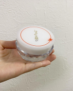 しあわせ想い🍀話題のCICAケア成分が配合されているオールインワンジェル🌟商品名は、忙しい人こそスキンケアが幸せのひと時であってほしいという願いが込められていて、幸せの象徴『四葉のクロ&hellip;のInstagram画像