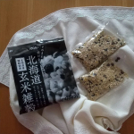 玄米酵素さまの「北海道玄米雑穀」を紹介いたします✨下記の特長が魅力的です💕●北海道産の玄米と雑穀をブレンド●いつものごはんに混ぜて炊くだけで、手軽に栄養バランスのとれた玄米雑穀ごはんができあがる&hellip;のInstagram画像
