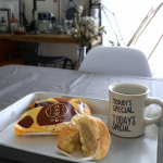 ＊2022.9.29＊・・ᴄʀᴇᴀᴍ ʙᴜɴs・・大好きな @hattendo_official 八天堂のくりーむぱん新商品はマロン、あんバター、ショコラベ&hellip;のInstagram画像