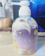 O unico Shampoo que conhe&ccedil;o que &eacute; 6 em 1 👀Ele &eacute; shampoo, rince, tratamento, limpador, m&aacute;scara de&hellip;のInstagram画像