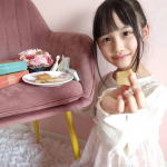 千歳空港でお買い求めいただける生キャラメル専門店キャラメルキッチンの⁡⁡⁡⁡生キャラメルアーモンド⁡⁡生キャラメルミルク⁡⁡バターを⁡⁡モニターさせて頂きました&hearts;⁡⁡⁡⁡生&hellip;のInstagram画像