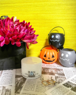 無添加とろける保湿バームをお試しさせていただきました♫無添加だから子供も一緒に使える。バームなので蓋を開けて硬い状態。　最初はこれ塗るの？と不安だったけど手にのせて伸ばした途端にスッと&hellip;のInstagram画像