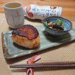 .#鮮度のこうじみそ を使って3品今年も始まりましたね。#OnigiriAction ということで...まずは 魚焼きグリルで🍴 #みそ焼きおにぎり少し焦げちゃったけど💦それでも味&hellip;のInstagram画像