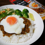 *今日の晩ごはんは『キーマカレー』正田醤油株式会社様からいただいた『冷凍ストック名人 キーマカレーの素』を使用しました。今回からパッケージがリニューアルされてます。お肉の味付けと冷凍保&hellip;のInstagram画像