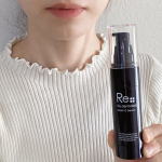 リ・ダーマラボモイストCセラム ✨✨シミ、シワ、タルミなど肌の老化の80%の原因は、紫外線のダメージによって必要以上に発生した活性酸素なんです😣その活性酸素を除去してくれるフラーレ&hellip;のInstagram画像