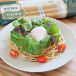 ゼンブヌードルをお試しさせていただきました。ひとりのお昼、今日は暑いくらいだったので、麺を茹でてから水洗いしてサラダ風にしていただきました。原材料は黄えんどう豆だけだそうで、クセなどあるのかな&hellip;のInstagram画像