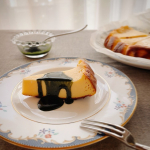 急にどうしようもなくチーズケーキがた食べたくなり&hellip;🧁こうなったらと、簡単に作れるチーズケーキを焼きました！何を飲もうかな☕️と思ったときにモニターさせていただいている新日本製薬株式&hellip;のInstagram画像