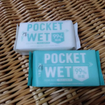 pocket&nbsp; wet」のご紹介です！！！💕💕💕💕💕※手のひらサイズで&hellip;持ち運び便利なウエットティッシュです。※ほんと&hellip;手のひらサイズ(*^^*)※カバンに入れても、持ち歩きし&hellip;のInstagram画像