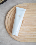 𓆸EXCクレンジングゲル 〔120g 約1ヶ月分〕　　＼  メイク汚れになじむ　　　　極上美容クレンジング𓈒𓏸／　　　　✔︎︎︎︎ビタミンC誘導体・ビタミンE&hellip;ツヤを与えてなめら&hellip;のInstagram画像