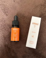 お肌のザラザラや首元やお顔のポツポツにも使える杏仁オイルという物を使ってみました。前々から首のポツポツが気になっていたので、今回少しでもポツポツがなくなれば❗️と思い使ってみました。オイルのテクス&hellip;のInstagram画像