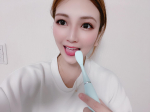 ***ルブレン電動舌ブラシ&middot;歯ブラシでゴシゴシするといつもオェーってなってしまってた笑この舌磨きはシリコンで優しいから舌を傷つける心配もないし、電動だからゴシゴシしなくても大丈夫✨️&hellip;のInstagram画像