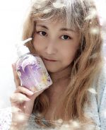 スペシャルケアが叶うクリームシャンプーを継続使用しました🌟ボトルも可愛いから使うたびに楽しくなっちゃう💫使うとバスルームの中が金木犀&times;バニラの香りで包まれるのでそれも気に入っています🛀&hellip;のInstagram画像